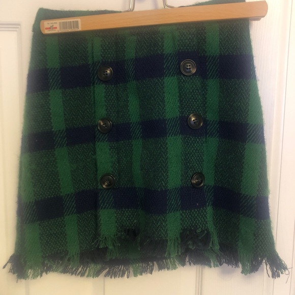 J.O.A. green plaid skirt - Picture 2 of 4